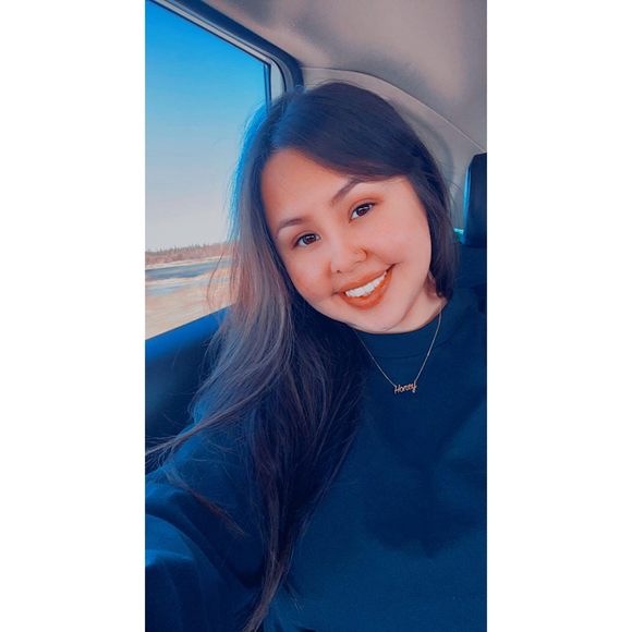 Meet your Posher, Hannah - Picture 1 of 1